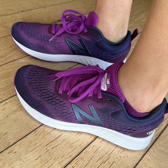 New Balance purple shoes - Picture 5 of 5